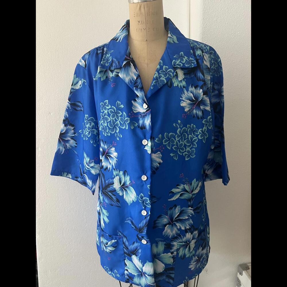 Vintage Blue Hawaiian Print womens  Button Up Size Large